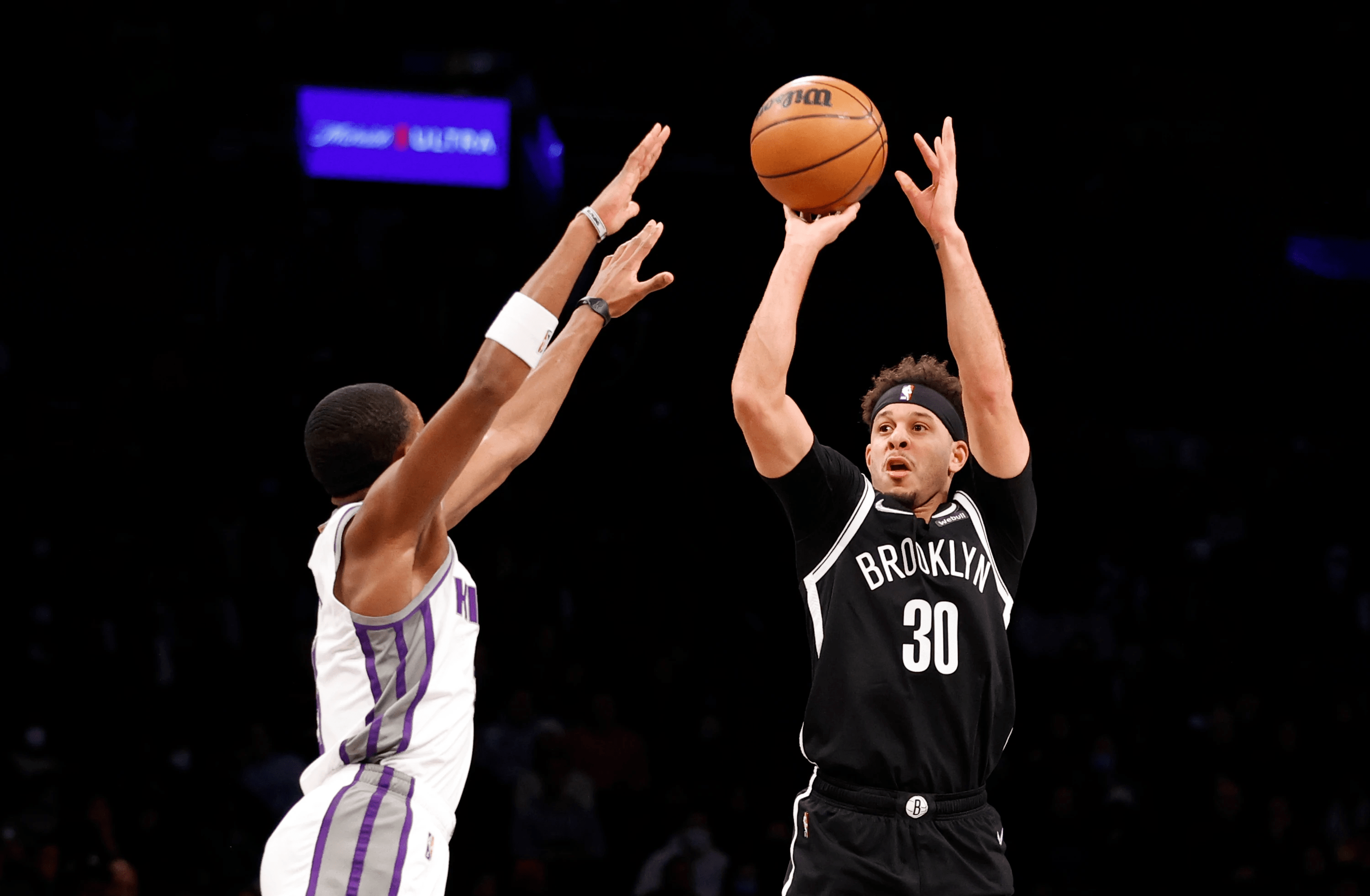 篮网全队发动围攻,步行者无力抵挡球员