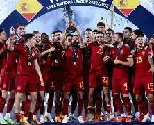 IM电竞官方网站下载-西班牙球队大胜强敌,晋级半决赛视频