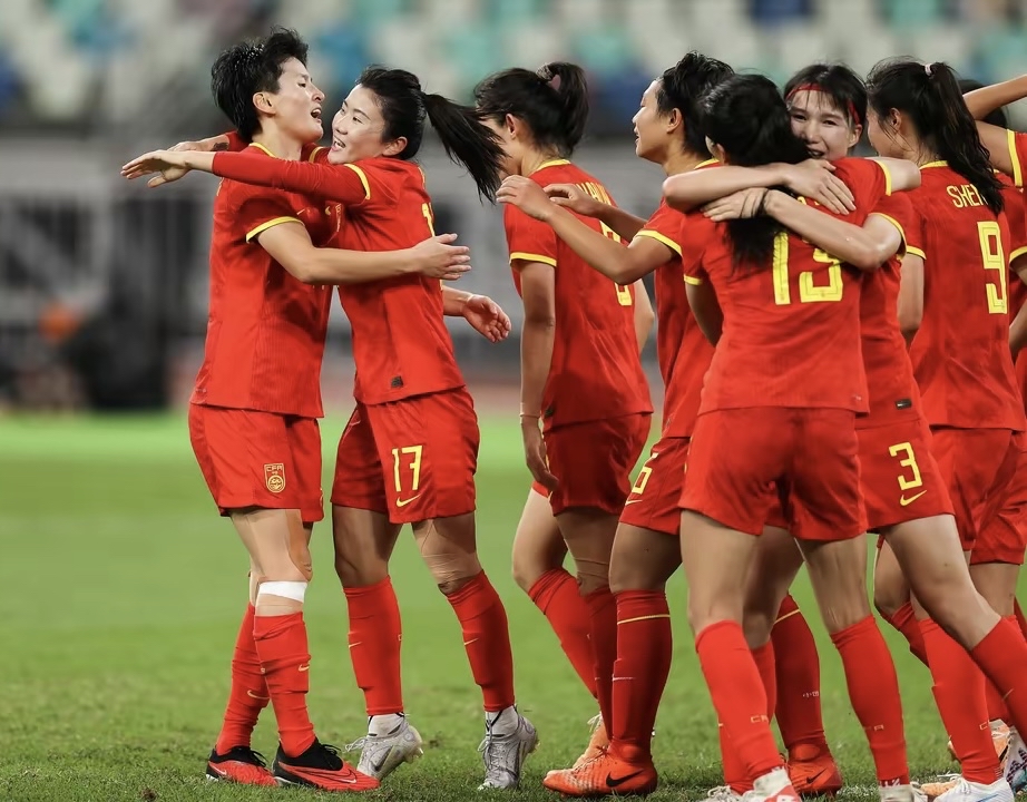 IM电竞官方网站下载-女足球队员